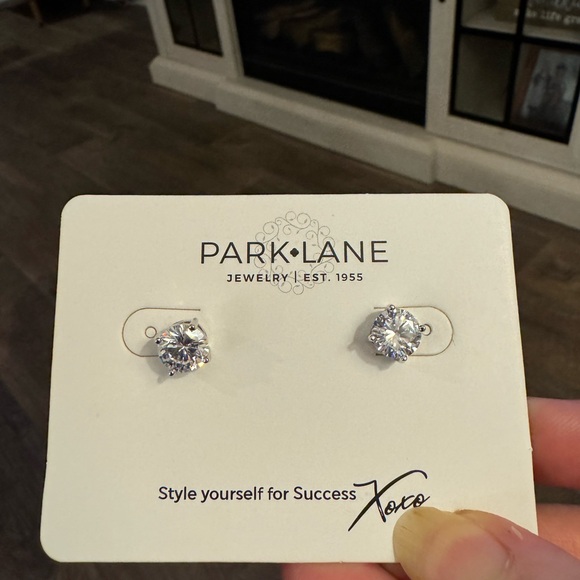Park Lane Impression Earrings Clear Crystals Set in Silver-Brand New! - Picture 4 of 6